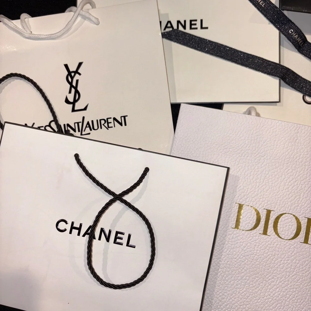 Chanel Elegant Black Women's Bag